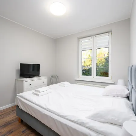 3 Maja 32b -b By Homeprime