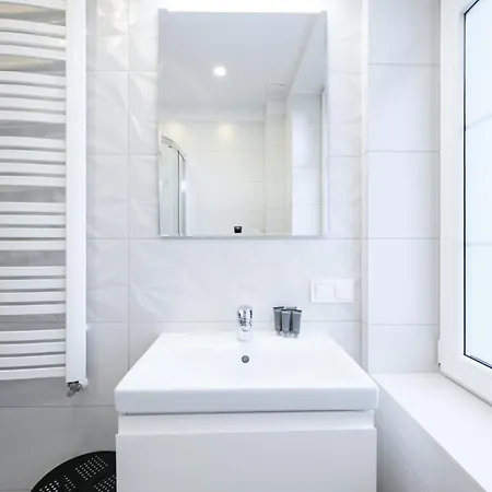 3 Maja 32b -b By Homeprime Lägenhet *