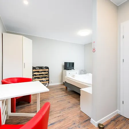 3 Maja 32b -b By Homeprime